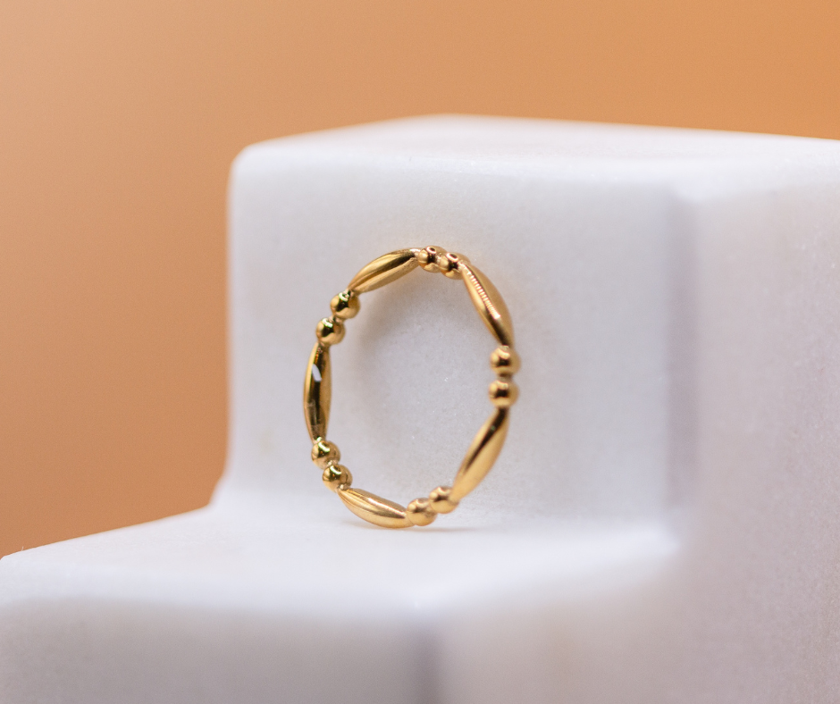 The Eartha Ring